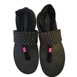 Vionic womens sandals, black size 9.